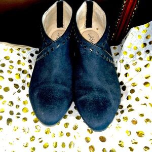 Black suede size 10 shoes with zipper heel.